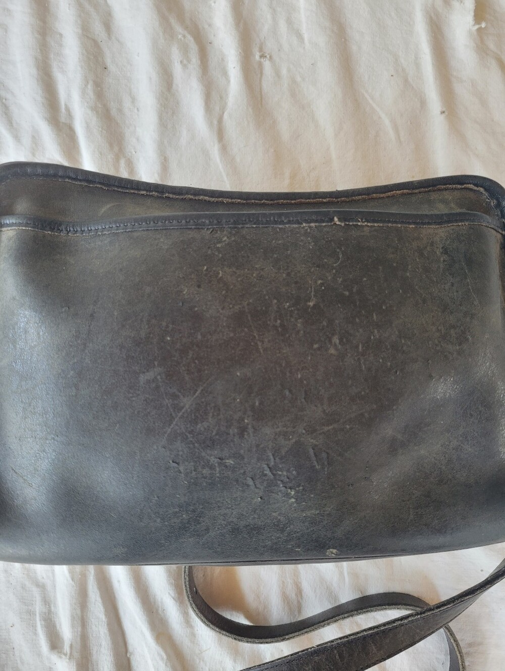 Women's Coach Black Leather Shoulder Bag - Picture 10 of 14